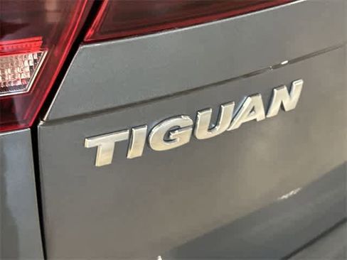 Certified 2021 Volkswagen Tiguan S image 27