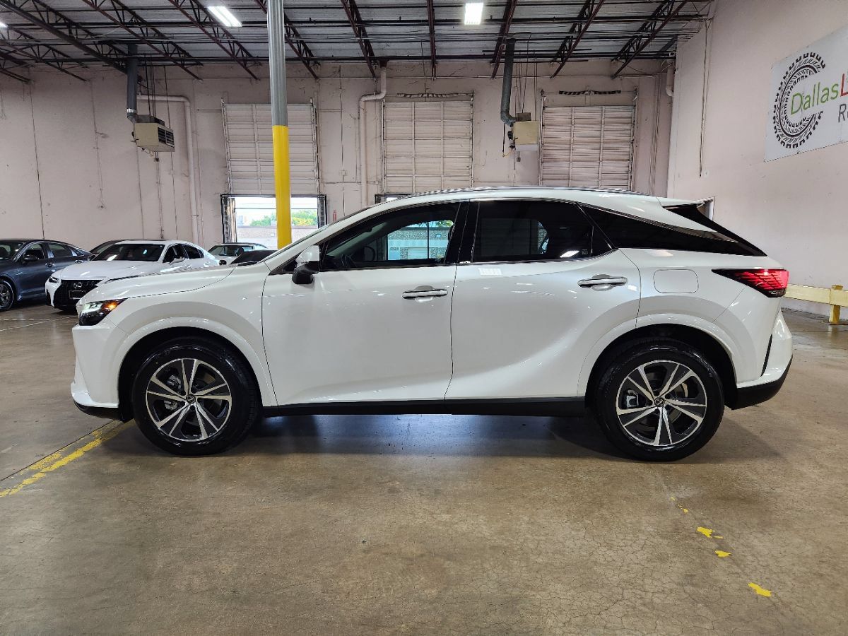Used 2024 Lexus RX 350 Premium w/ Cold Area Package FWD image 7