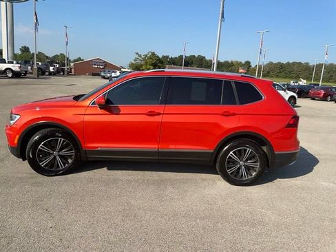 Used 2019 Volkswagen Tiguan SEL w/ 3rd Row Seat Package AWD/4WD image 5
