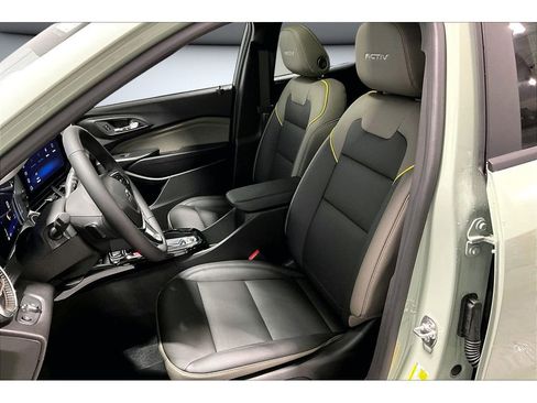 New 2026 Chevrolet Trax ACTIV w/ Sunroof Package image 10