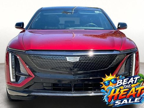 Used 2025 Cadillac Lyriq Sport RWD image 3