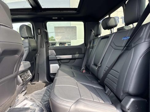 New 2026 Ford F350 Platinum w/ Tremor Off-Road Package AWD/4WD image 11