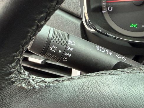 Used 2017 GMC Terrain SLT w/ Open Road Package image 18