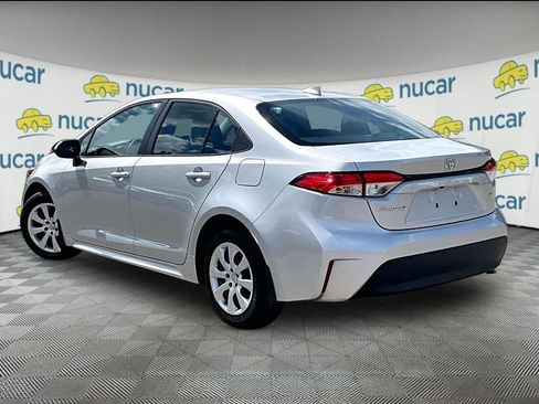 Used 2024 Toyota Corolla LE FWD image 4