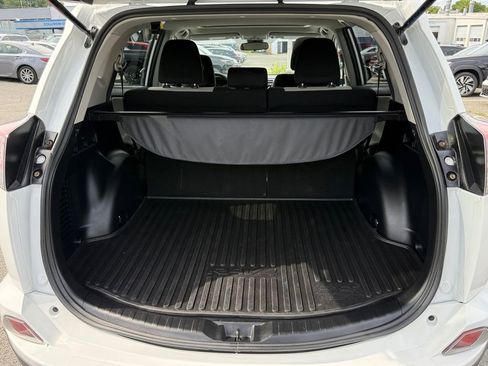 Used 2018 Toyota RAV4 XLE w/ Plus Extra Value Package AWD/4WD image 25