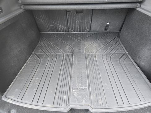 Used 2026 Tesla Model Y 2WD image 23