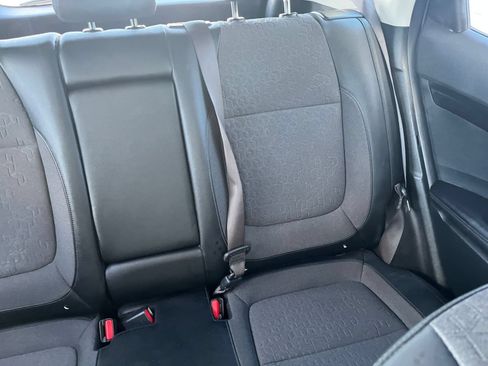 Used 2025 Kia Seltos S FWD image 36