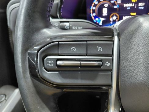 Used 2024 Chevrolet Colorado LT w/ LT Convenience Package III image 39