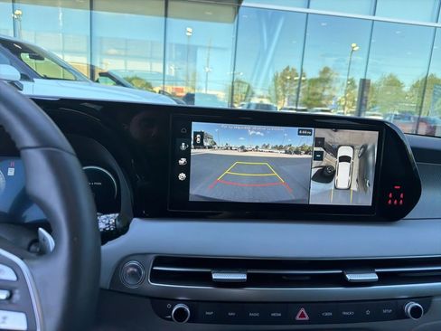 Used 2024 Hyundai Palisade SEL w/ Premium Package image 4