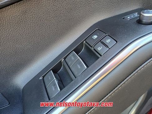 New 2026 Toyota Highlander Platinum AWD/4WD image 16