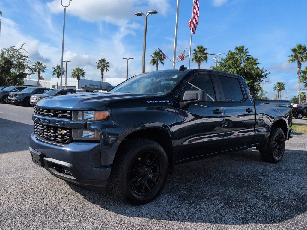 Used 2020 Chevrolet Silverado 1500 Custom w/ Custom Value Package AWD/4WD image 8