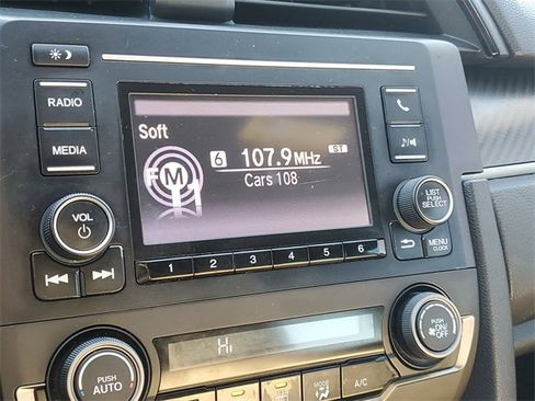 Used 2017 Honda Civic Sport image 21