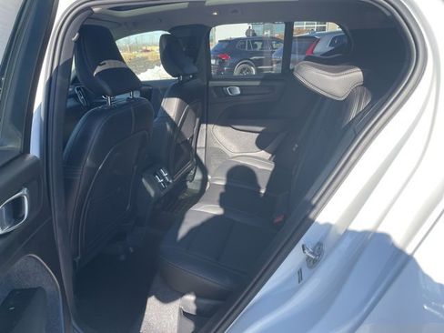 Used 2026 Volvo XC40 B5 Plus w/ Climate Package image 8