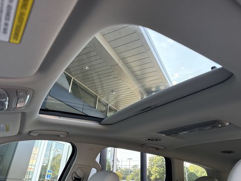 Used 2024 Kia Telluride S w/ S Sunroof Package FWD image 22
