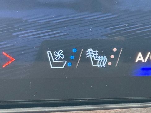 New 2025 Chevrolet Suburban Premier image 19