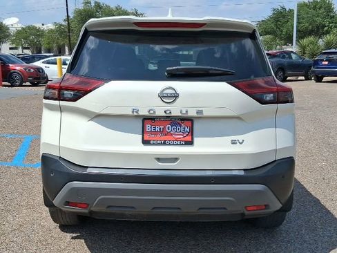 Certified 2023 Nissan Rogue SV image 5