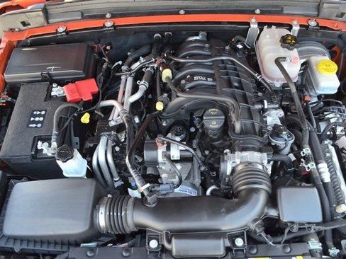 Used 2023 Jeep Wrangler Sport S image 38