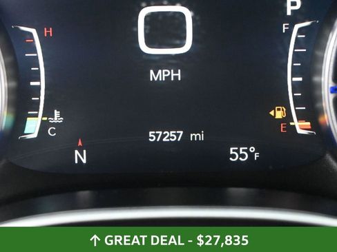 Used 2024 Chrysler Pacifica Touring-L image 43