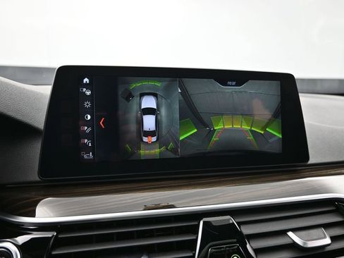 Used 2018 BMW 540i xDrive AWD/4WD image 14