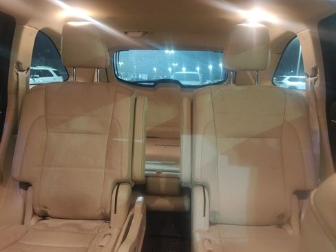 Used 2016 Toyota Highlander Limited Platinum w/ Four Season Floor Mat Package image 13