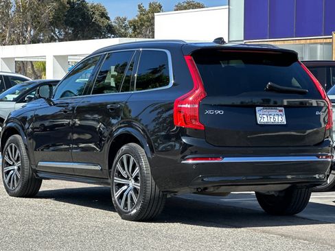 Certified 2023 Volvo XC90 B6 Plus image 6