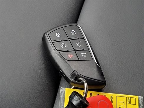 Used 2024 Chevrolet Tahoe Z71 w/ Luxury Package image 25