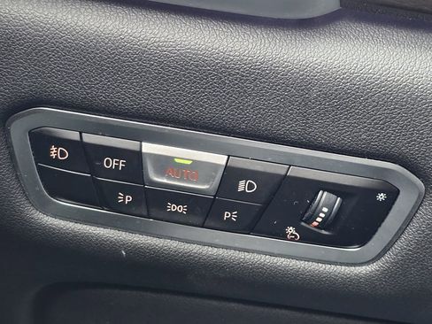 Used 2020 BMW X5 M50i w/ Premium Package image 32