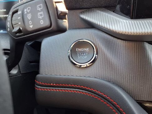 Used 2025 Ford Explorer ST AWD/4WD image 13