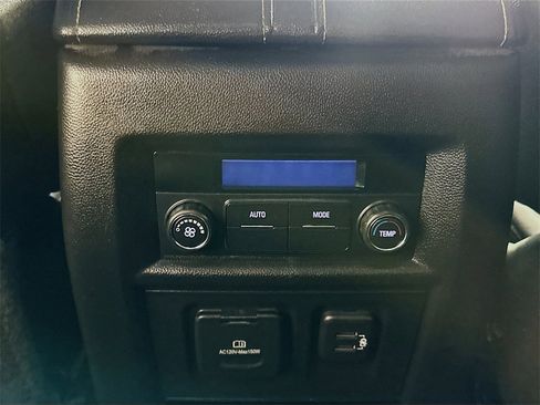 Used 2021 Chevrolet Traverse RS image 26