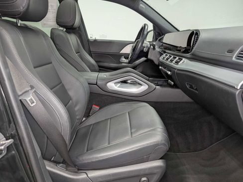 Certified 2024 Mercedes-Benz GLS 450 4MATIC image 42