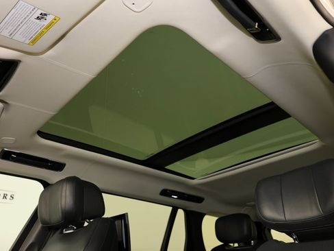 Used 2022 Land Rover Range Rover Long Wheelbase First Edition image 14