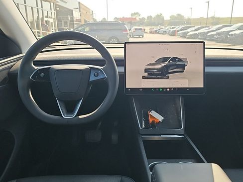 Used 2026 Tesla Model Y AWD image 2