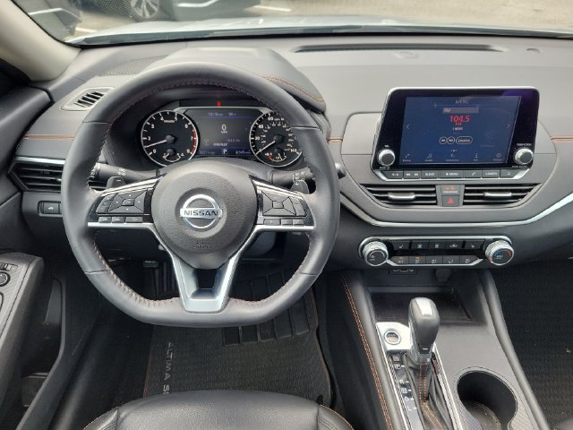 Certified 2021 Nissan Altima 2.5 SR w/ SR Premium Package FWD image 15