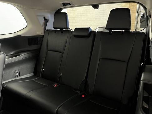 Certified 2025 Toyota Grand Highlander AWD image 26
