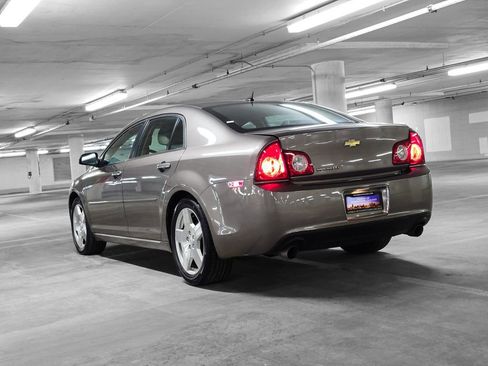Used 2010 Chevrolet Malibu LT w/ HFV6 Engine Package image 5