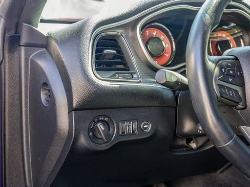 Used 2016 Dodge Challenger SRT Hellcat RWD image 28