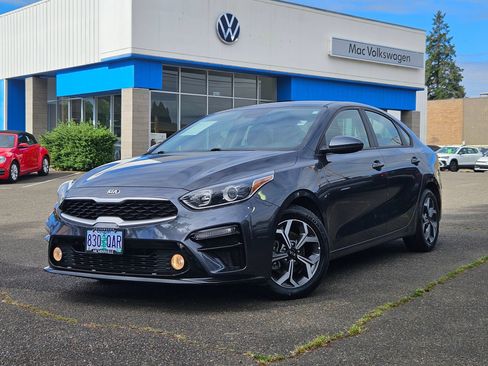 Used 2021 Kia Forte LXS FWD image 1