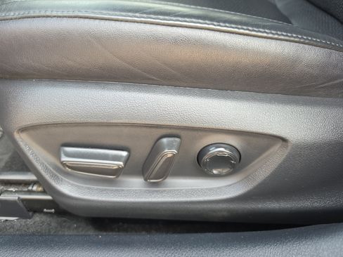 Used 2021 Toyota Avalon Limited w/ Advanced Safety Package FWD image 7