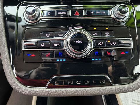 Certified 2022 Lincoln Corsair Reserve w/ Elements Package FWD image 26