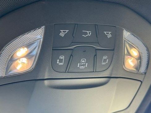 New 2026 Chrysler Pacifica Select AWD/4WD image 24