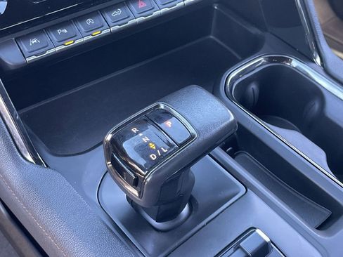 Used 2022 GMC Sierra 1500 AT4 w/ AT4 Premium Package image 16