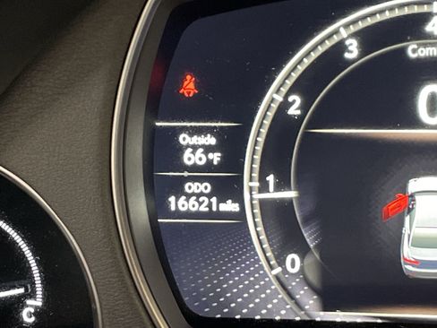 Used 2021 Lexus LS 500 image 22