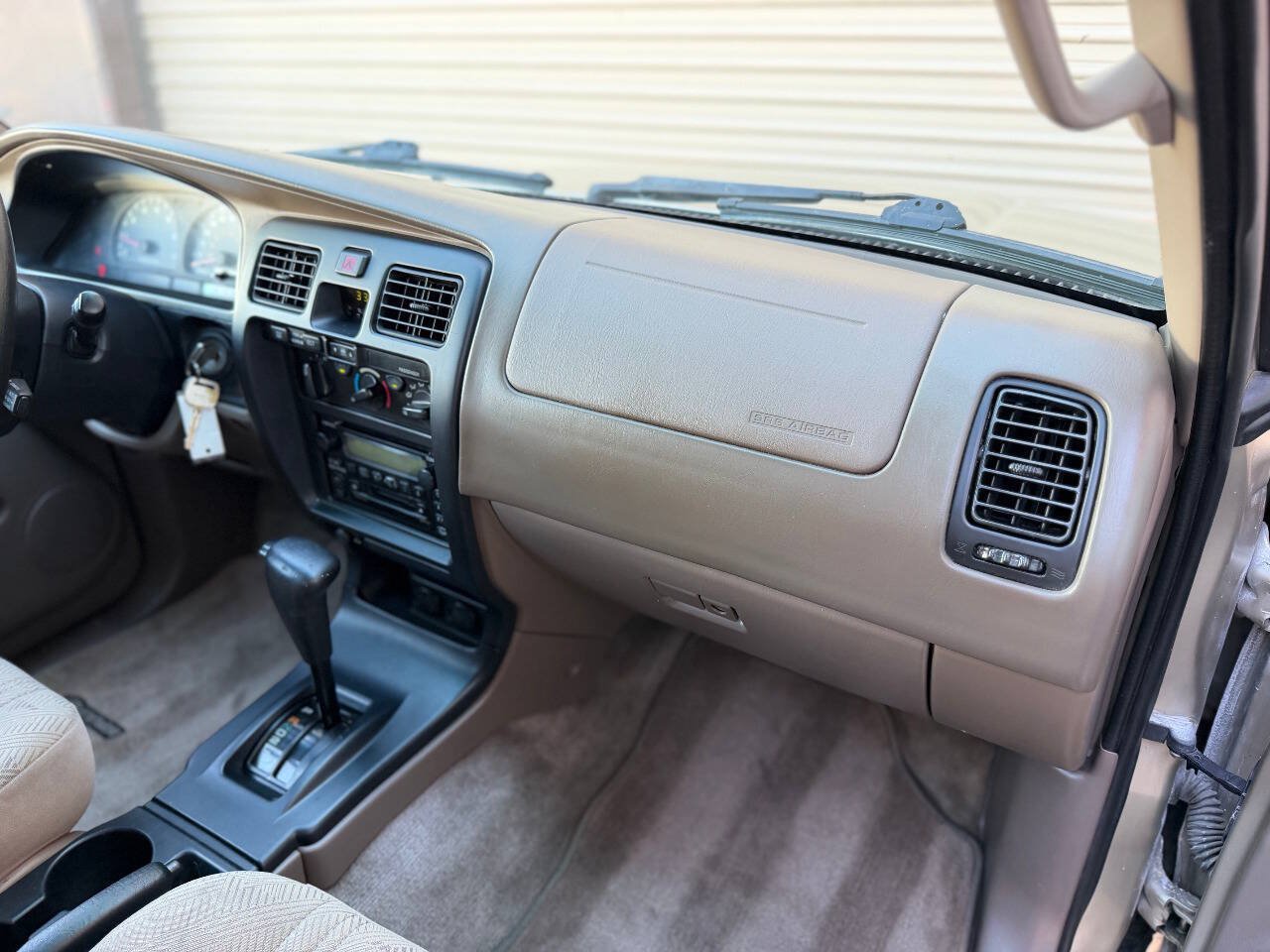Used 2001 Toyota 4Runner SR5 RWD image 18