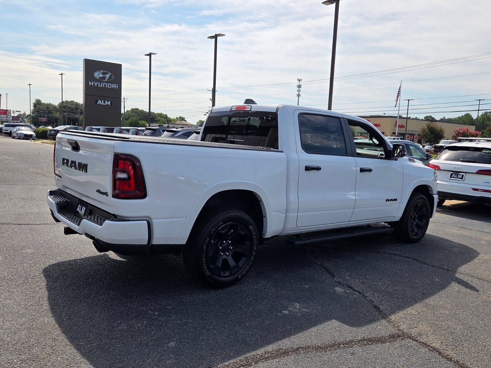 Used 2025 RAM 1500 Big Horn AWD/4WD image 14