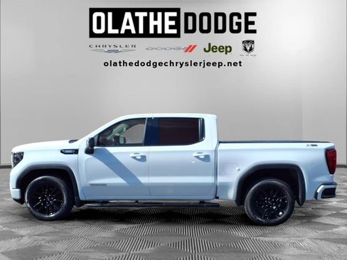 Used 2022 GMC Sierra 1500 Elevation w/ Elevation Premium Package AWD/4WD image 20