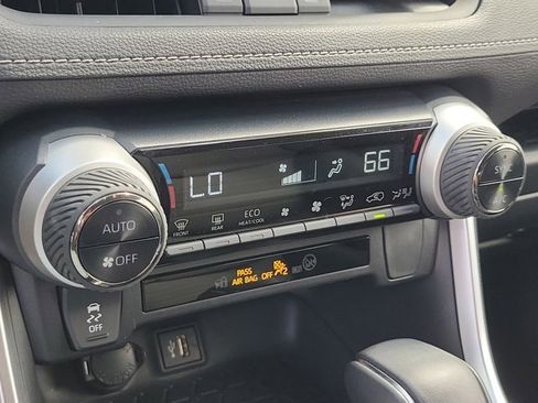 Used 2025 Toyota RAV4 XLE Premium image 29