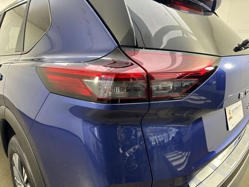 Certified 2023 Nissan Rogue SV AWD/4WD image 31