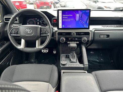 Used 2025 Toyota Tacoma TRD Sport RWD image 16