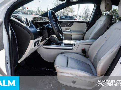 Used 2025 Mercedes-Benz GLA 250 4MATIC image 21