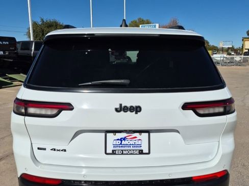 Used 2023 Jeep Grand Cherokee L Laredo AWD/4WD image 6